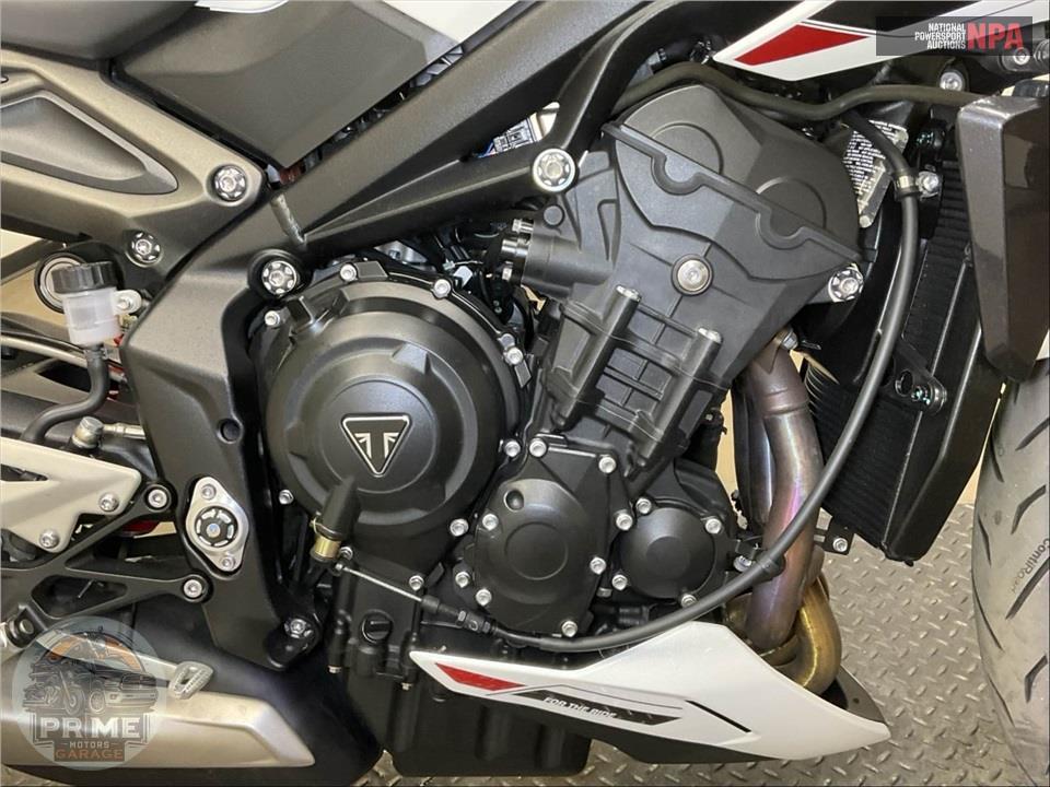 2024 Triumph STREET TRIPLE 765 R — фото 6