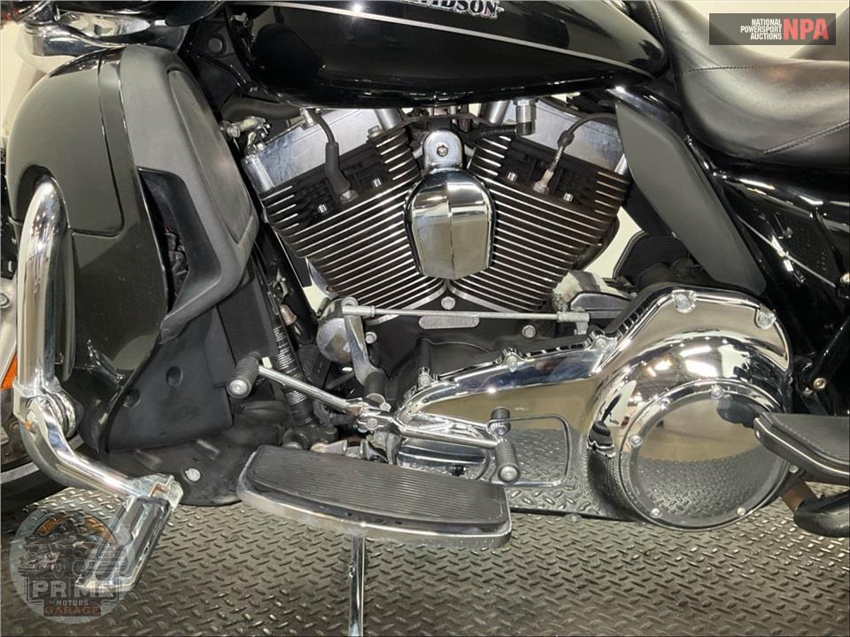 2016 Harley-Davidson FLHTK ELECTRA GLIDE ULTRA LIMITED — фото 8