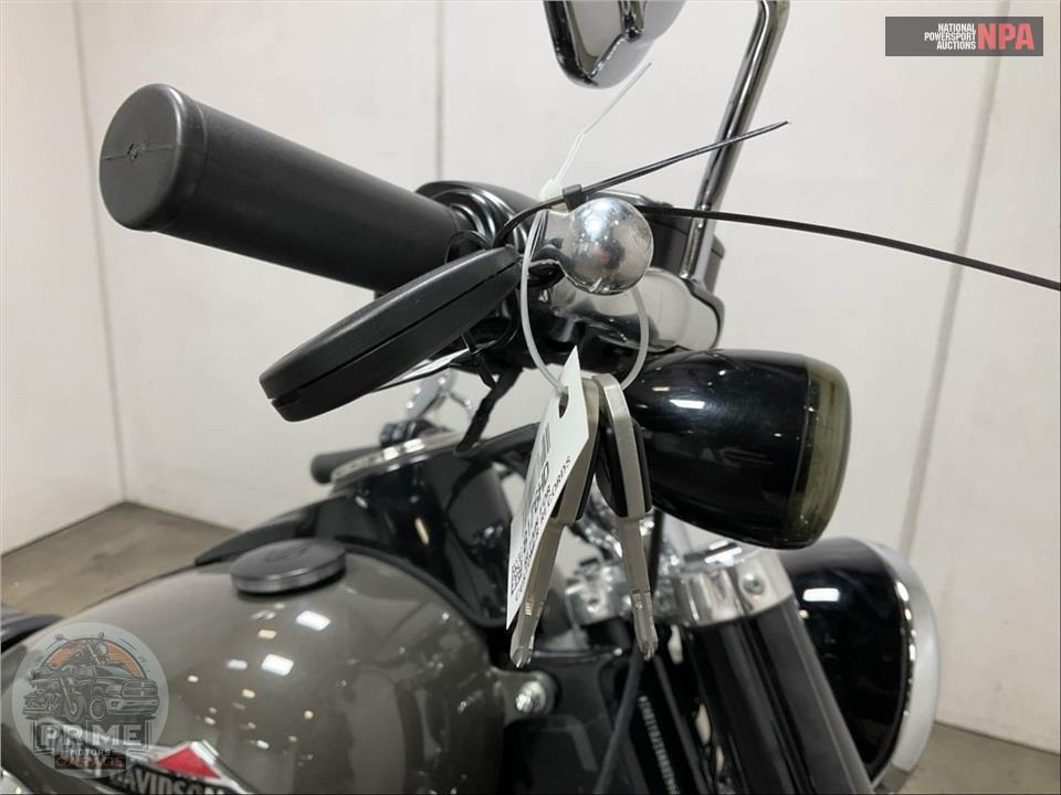 2019 Harley-Davidson FLSL SOFTAIL SLIM — фото 10