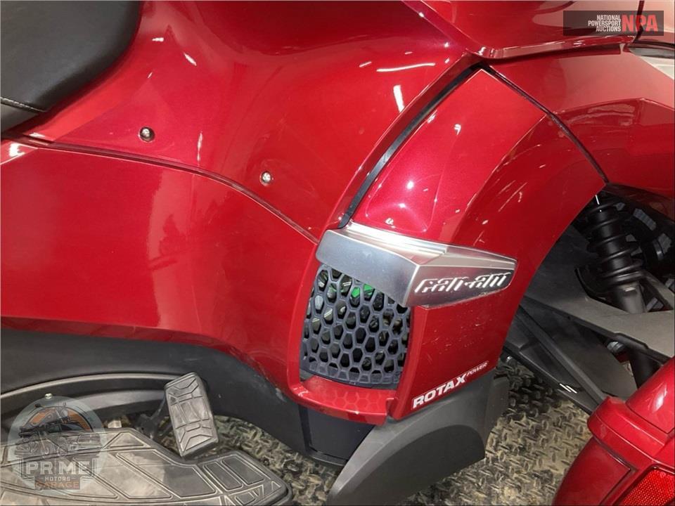 2016 Can-Am SPYDER RT SE6 LIMITED — фото 6