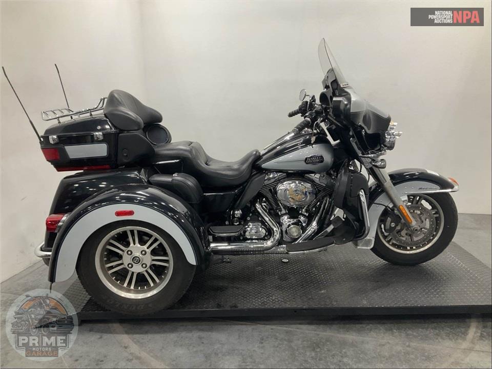 2013 HARLEY-DAVIDSON FLHTCUTG TRIGLIDE UL CLSC