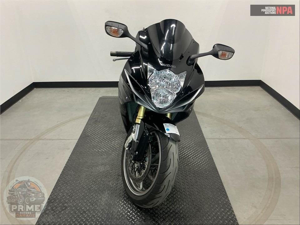 2011 Suzuki GSX-R750L1 — фото 2
