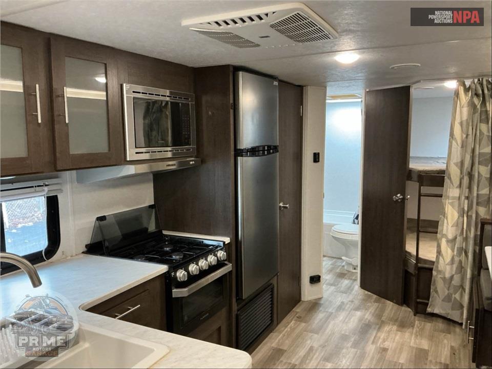 2019 Wildwood By Forest River M-263BHXL X-LITE SERIES — фото 7