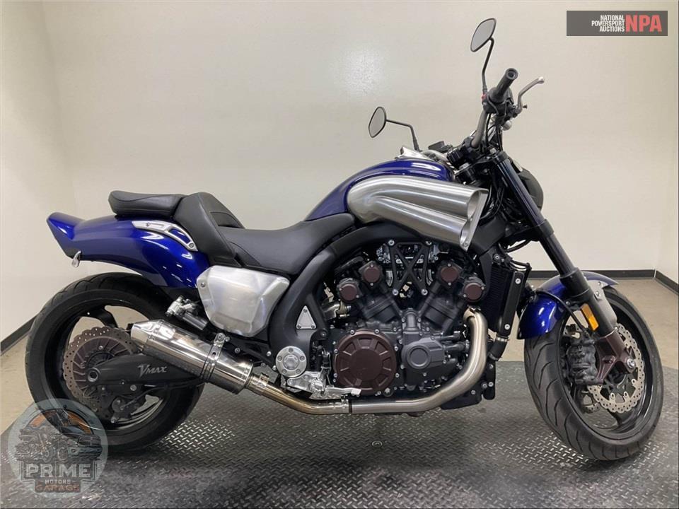 2016 YAMAHA VMX17GL/C VMAX