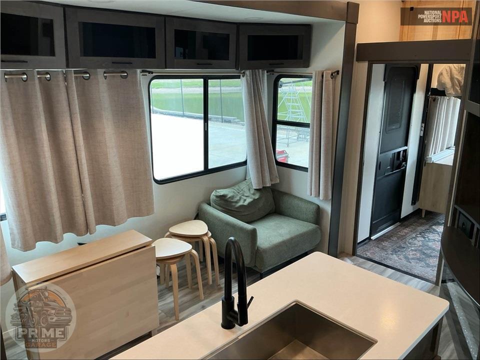 2023 Alliance Rv M-36V11 - VALOR FIFTH WHEEL SERIES — фото 7