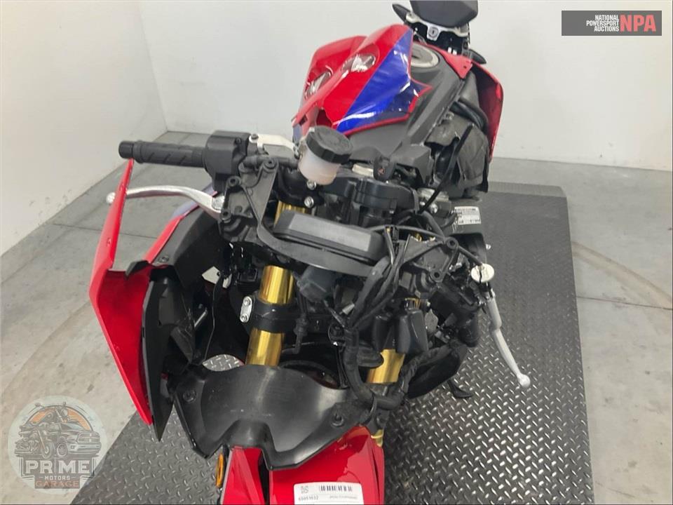 2023 Honda CBR1000RR — фото 22