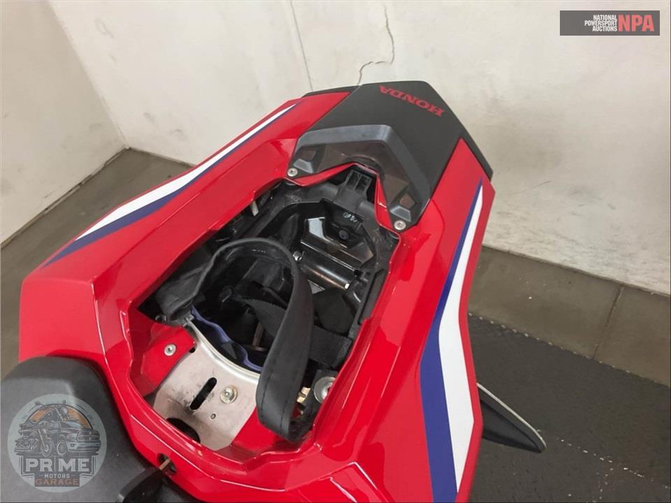 2023 Honda CBR1000RR — фото 14