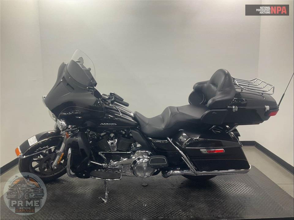 2017 Harley-Davidson FLHTK ULTRA LIMITED — фото 3