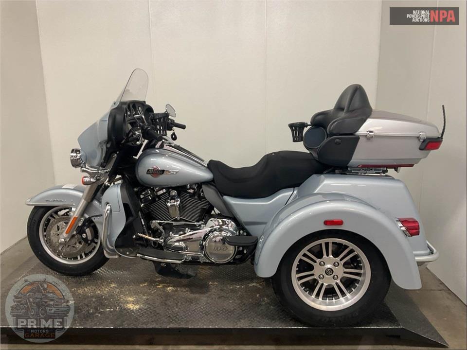 2023 Harley-Davidson FLHTCUTG TRI GLIDE ULTRA CLASSIC — фото 3