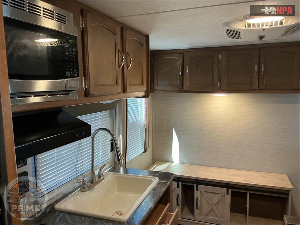 2017 Keystone Rv M-2600 TB SUMMERLAND SERIES — фото 8
