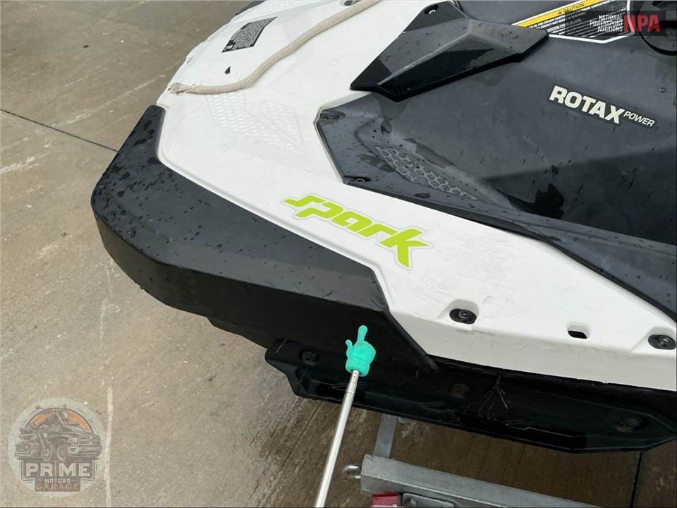 2023 Seadoo/Brp SPARK 2UP TRIXX — фото 17