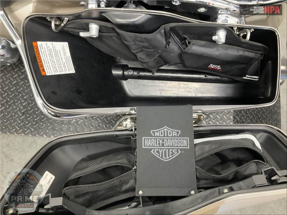 2018 Harley-Davidson FLHR ROAD KING — фото 17
