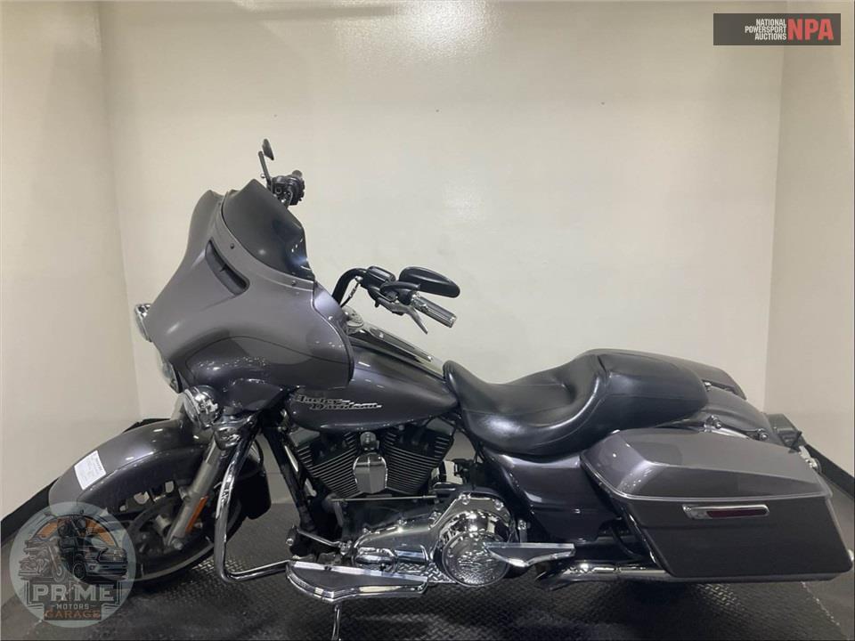 2015 Harley-Davidson FLHXS STREET GLIDE SPECIAL — фото 3