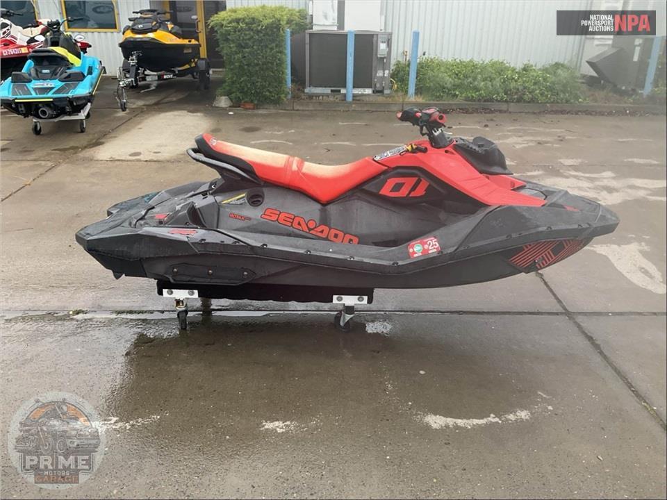 2022 Seadoo/Brp SPARK 3UP TRIXX — фото 1