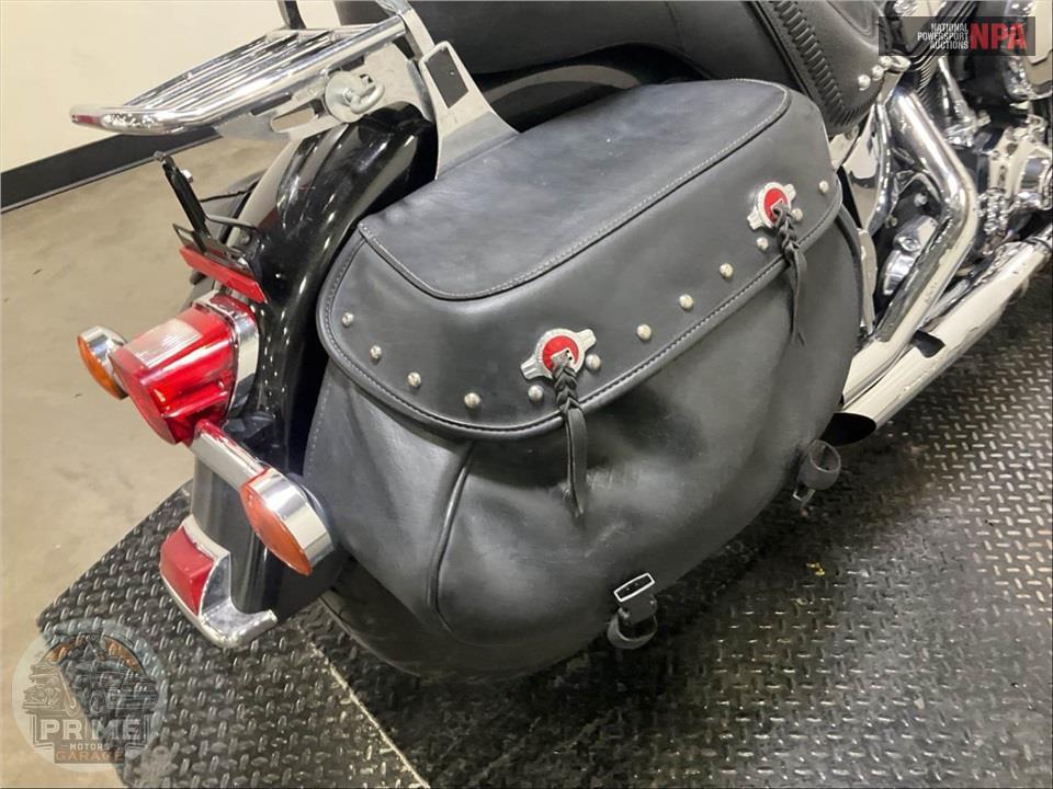 2017 Harley-Davidson FLSTC HERITAGE SOFTAIL CLASSIC — фото 27