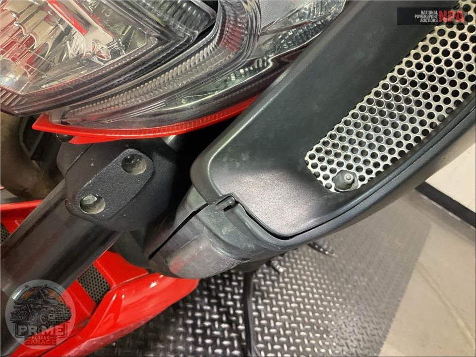 2015 Ducati DIAVEL CARBON RED — фото 21