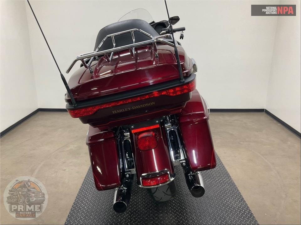 2016 Harley-Davidson FLHTK ELECTRA GLIDE ULTRA LIMITED — фото 4