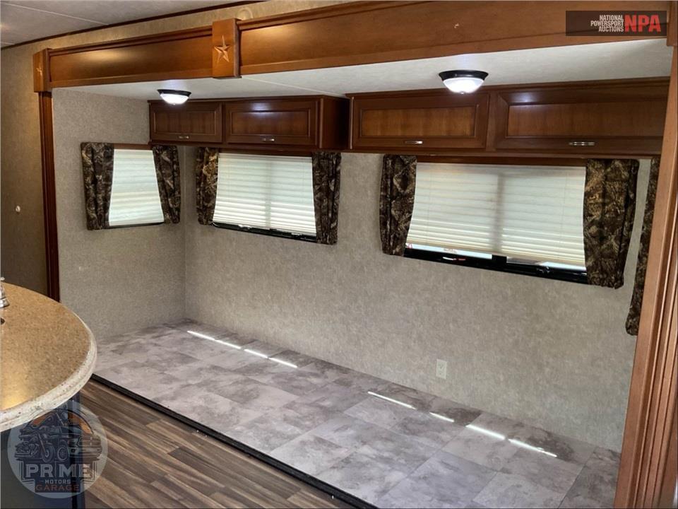 2016 Highland Ridge Rv M-288FLR - ROAMER SERIES — фото 6