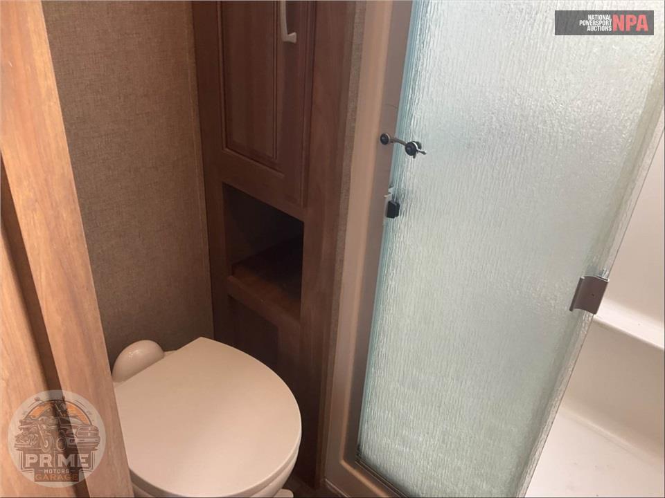 2017 Keystone Rv M-3160 RL MONTANA FIFTH WHEEL SERIES — фото 13