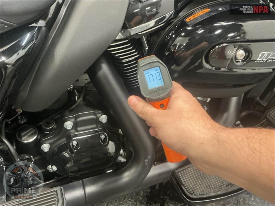 2025 Harley-Davidson FLHTCUTG TRI GLIDE ULTRA CLASSIC — фото 8