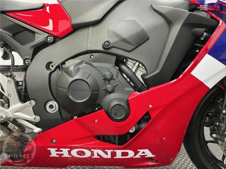 2023 Honda CBR1000RA (ABS) — фото 6