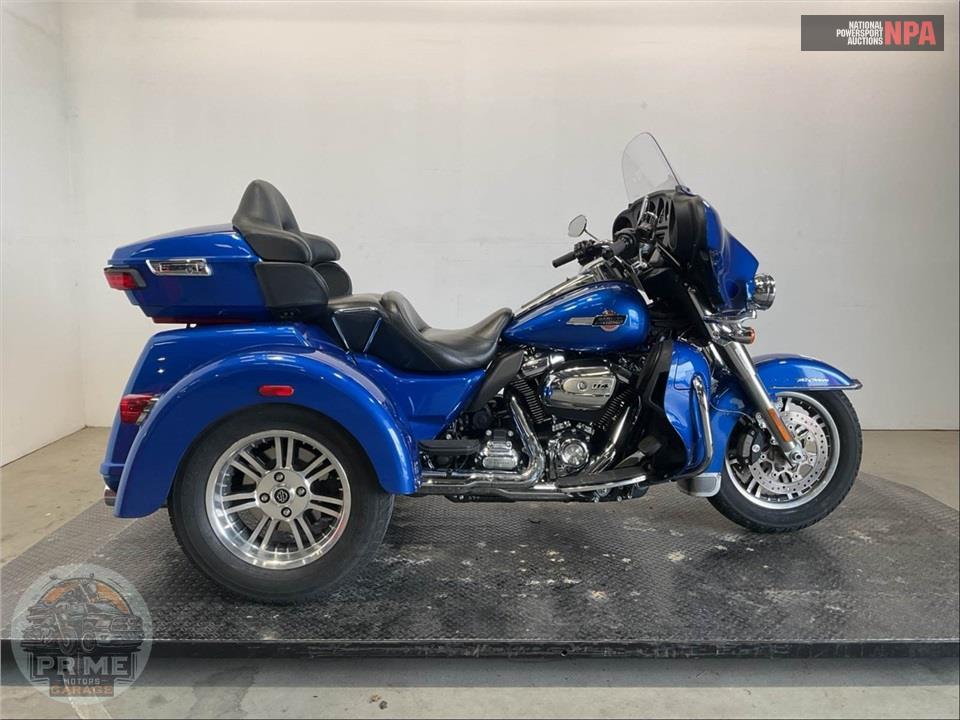 2024 Harley-Davidson FLHTCUTG TRI GLIDE ULTRA CLASSIC — фото 1