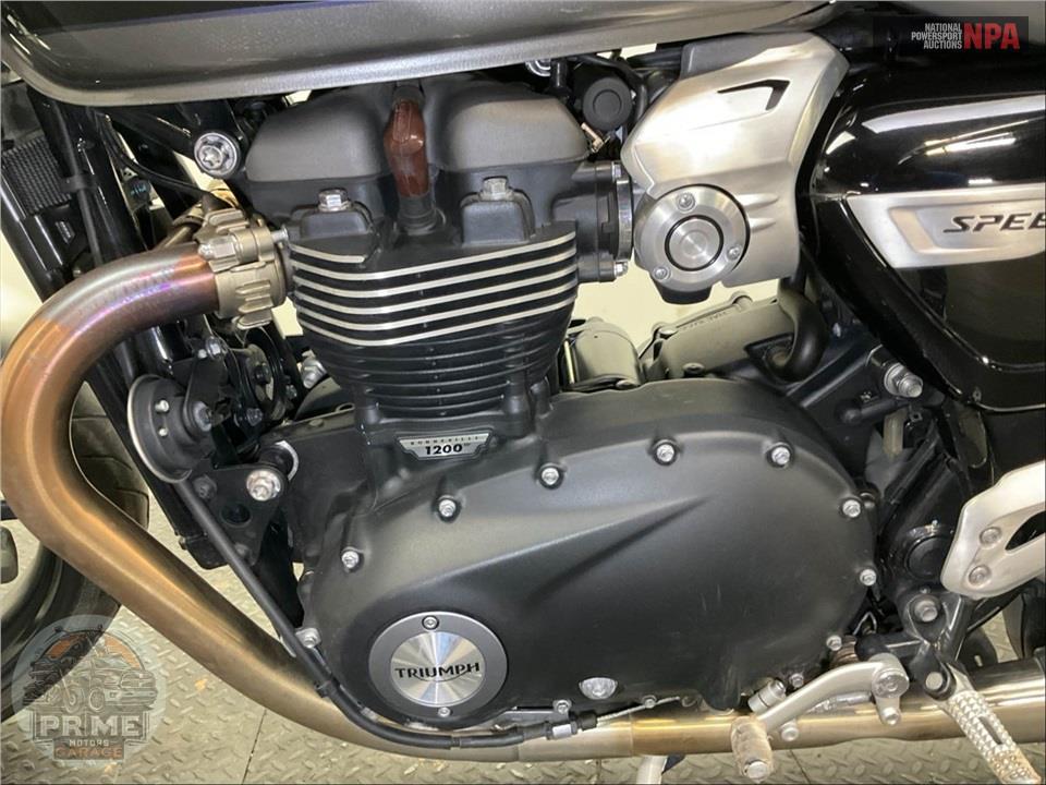 2021 Triumph SPEED TWIN 1200 (TWO-TONE) — фото 7