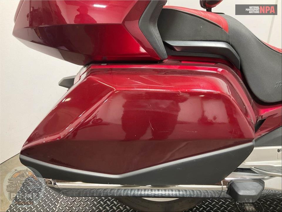 2018 Honda GL1800D GOLDWING TOUR DCT (RED) — фото 20