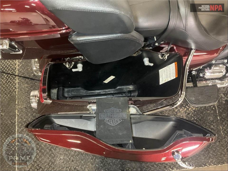 2018 Harley-Davidson FLHTK ULTRA LIMITED — фото 25