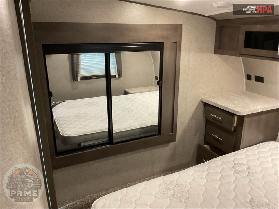 2021 Rockwood By Forest River M-2621WS - ULTRA LITE FIFTH WHEEL SERIES — фото 12