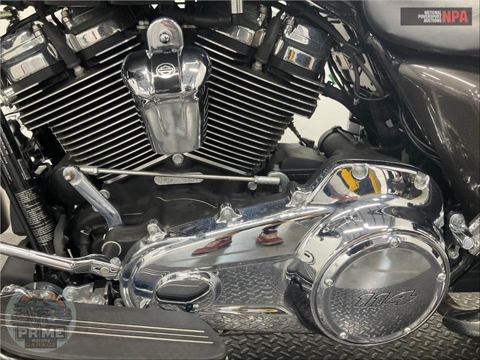 2023 Harley-Davidson FLTRXS ROAD GLIDE SPECIAL — фото 7