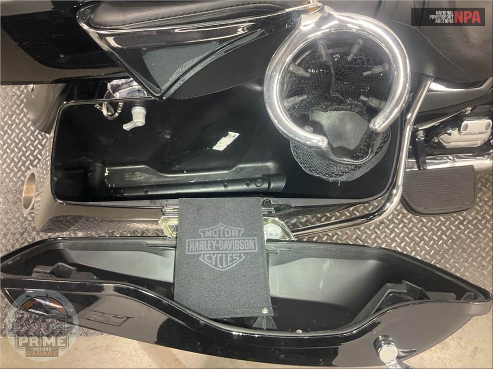 2022 Harley-Davidson FLHTK ULTRA LIMITED — фото 18