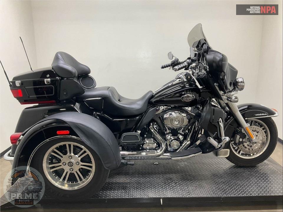 2011 Harley-Davidson FLHTCUTG TRIGLIDE UL CLSC — фото 1