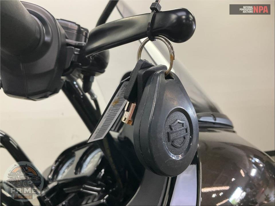 2020 Harley-Davidson FLTRK ROAD GLIDE LIMITED — фото 11