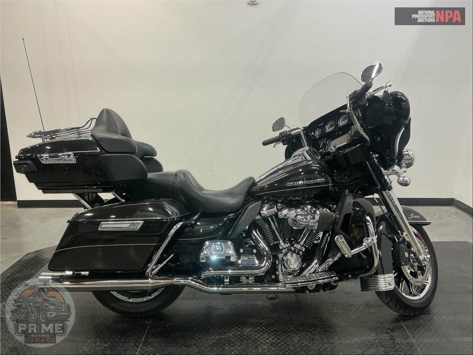 2017 Harley-Davidson FLHTK ULTRA LIMITED — фото 1