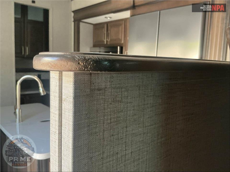 2020 Keystone Rv M-3710 KP - ALPINE FIFTH WHEEL SERIES — фото 22
