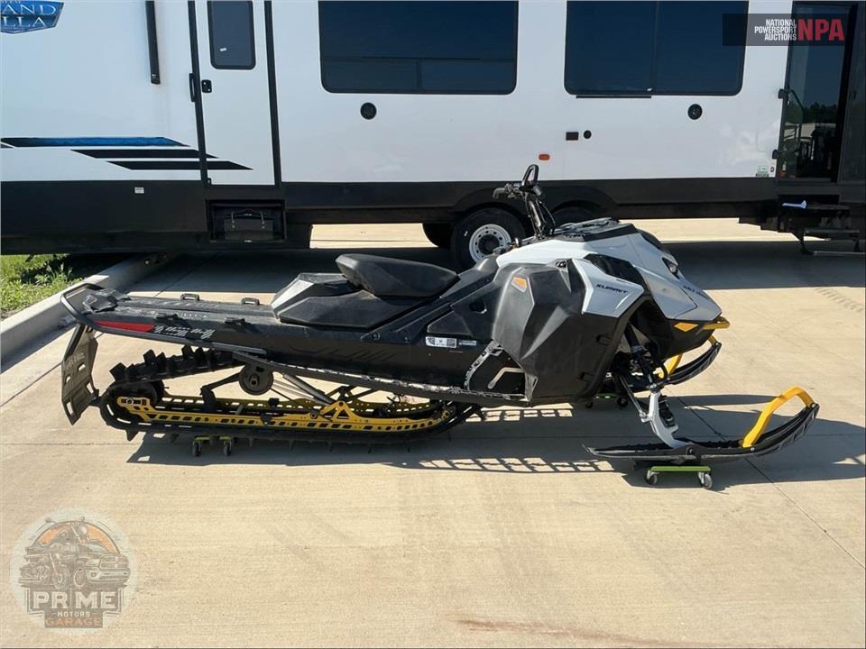 2023 Ski-Doo Summit SP 154 850 E-TEC PowderMax Light FlexEdge 2.5" SHOT — фото 1