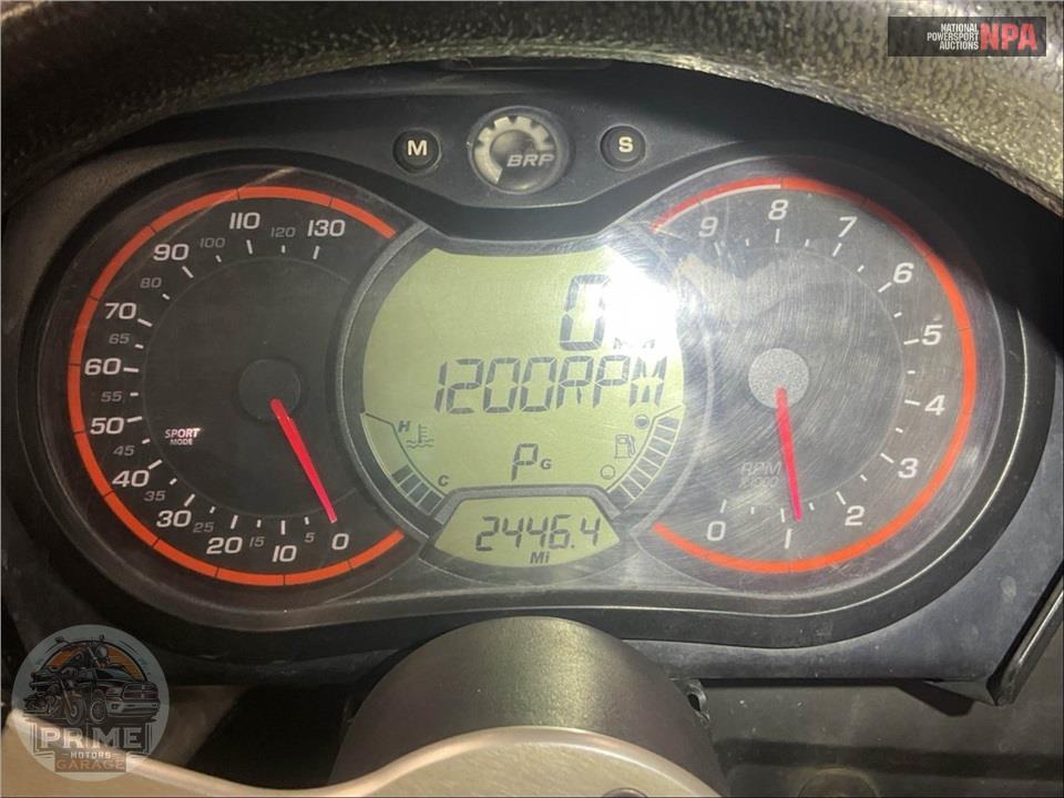 2016 Can-Am COMMANDER 1000 XT — фото 5