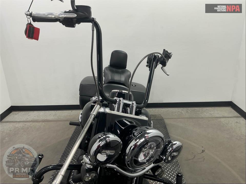 2019 Harley-Davidson FLHC HERITAGE CLASSIC — фото 15