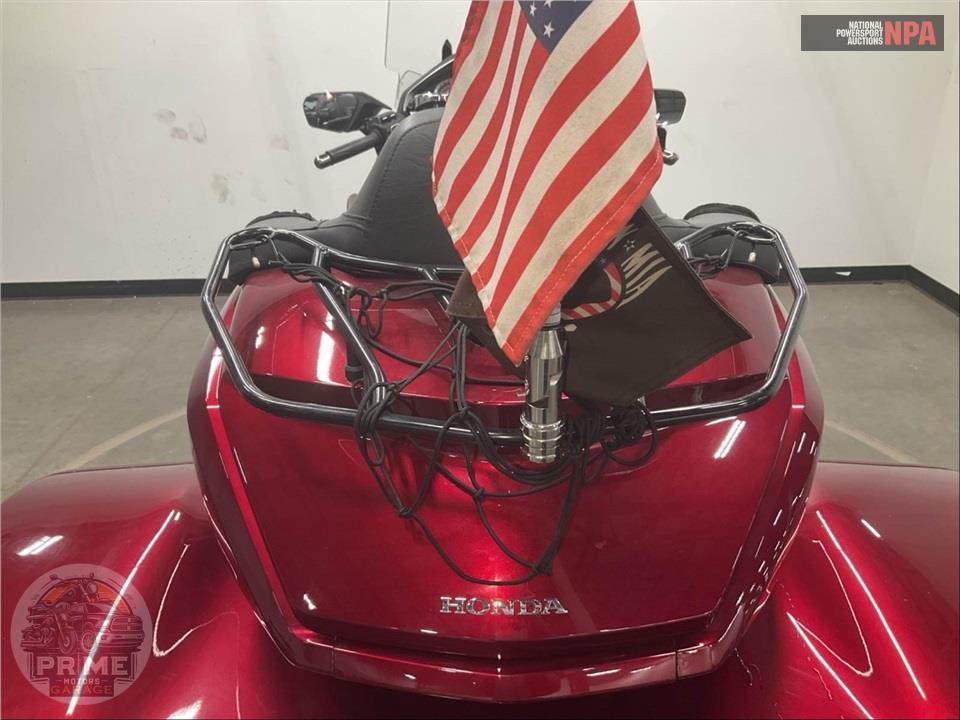 2018 Honda GL1800D GOLDWING TOUR DCT (RED) — фото 17