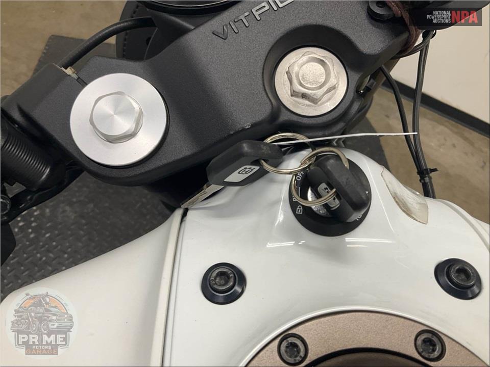 2019 Husqvarna VITPILEN 401 — фото 15
