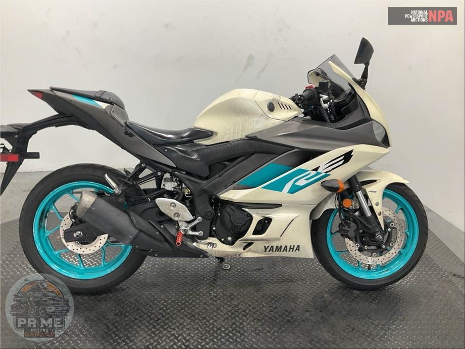 2024 Yamaha YZF-R3 — фото 1