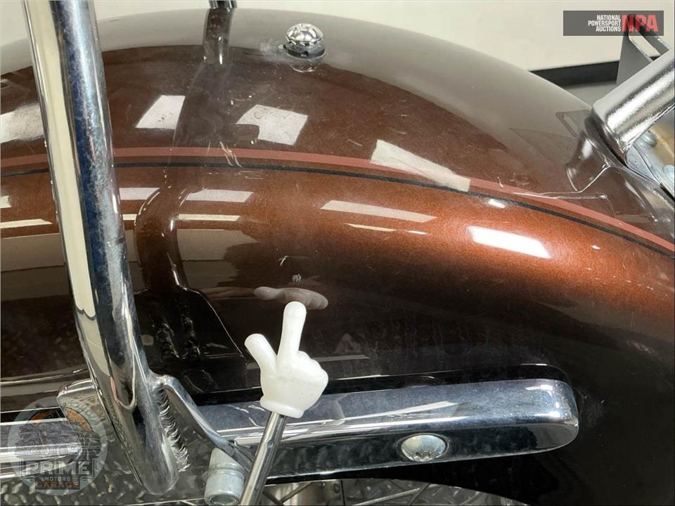 2019 Harley-Davidson FLDE DELUXE — фото 18