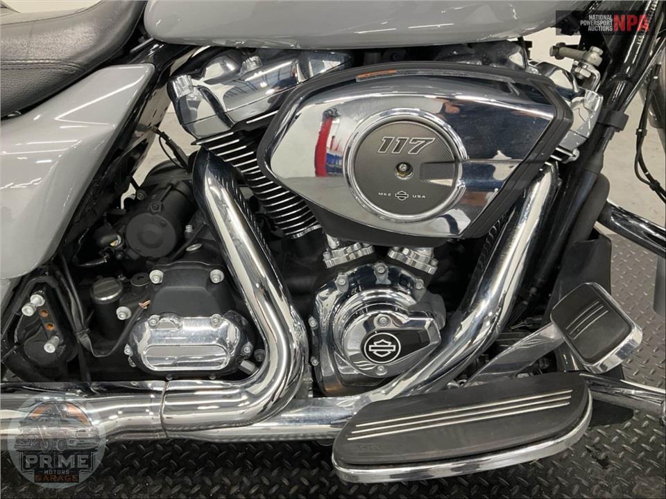 2025 Harley-Davidson FLHX STREET GLIDE — фото 6