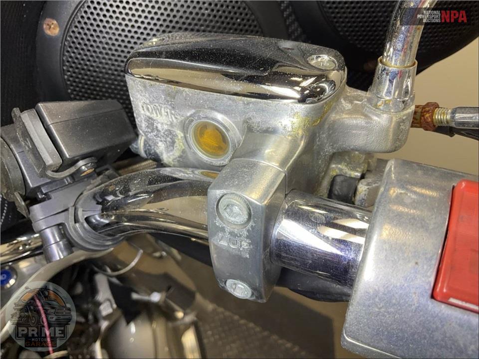 2002 Honda VT1100C22 SHADOW SABRE — фото 31
