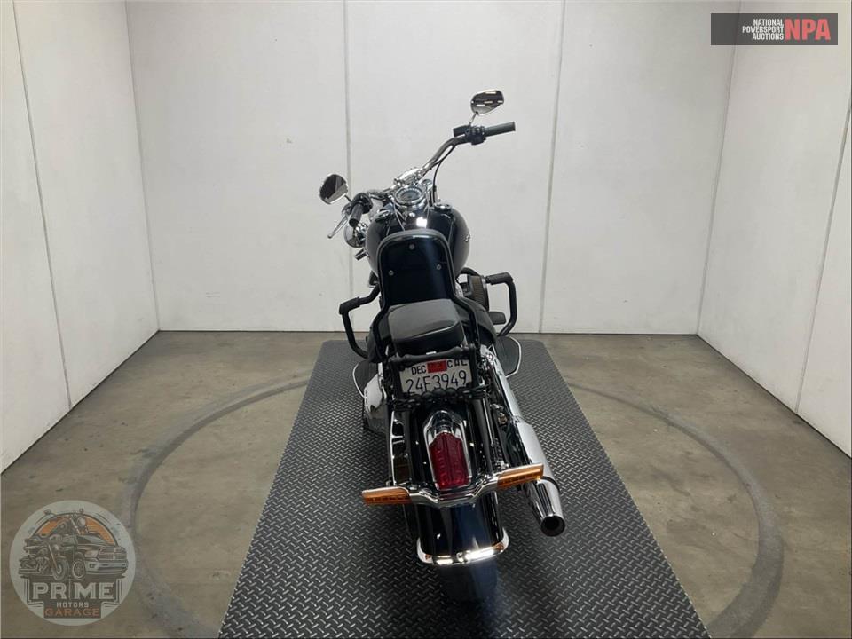 2019 Harley-Davidson FLDE DELUXE — фото 4
