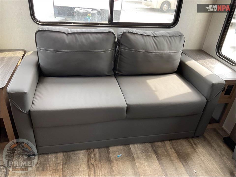 2024 Cherokee By Forest River M-3660SUITE - ARCTIC WOLF FIFTH WHEEL SERIES — фото 13