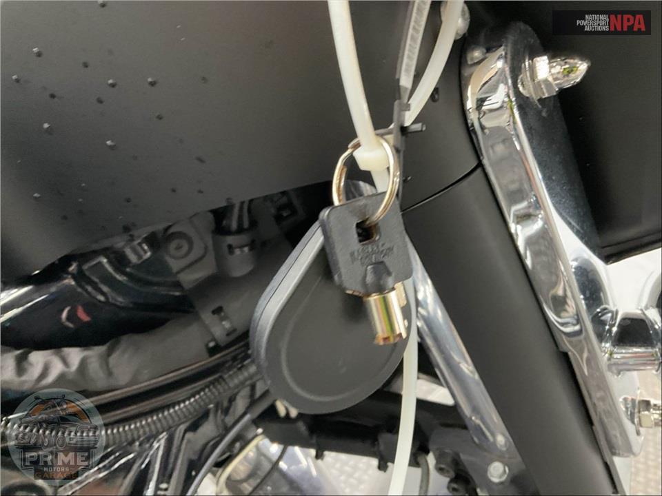 2020 Harley-Davidson FLHX STREET GLIDE — фото 10