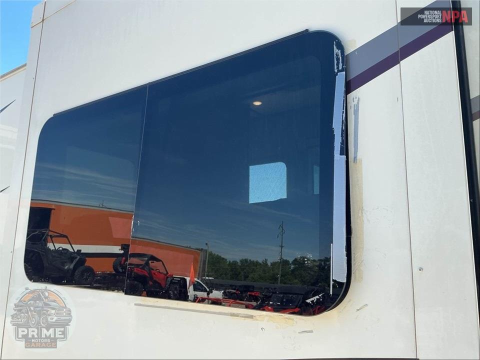 2022 Grand Design Recreational Vehicles M-390RK - SOLITUDE FIFTH WHEEL SERIES — фото 54