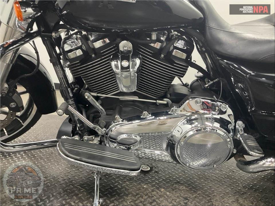 2023 Harley-Davidson FLHX STREET GLIDE — фото 7
